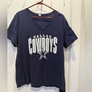 Dallas Cowboys V-neck tee